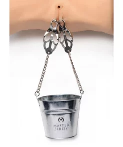 XR Brands Slave Bucket - zaciski z łańcuszkiem i pojemnikiem na obciążenie