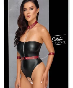 Cottelli Bondage Body czarne z czerwoną uprzężą i mankietami M